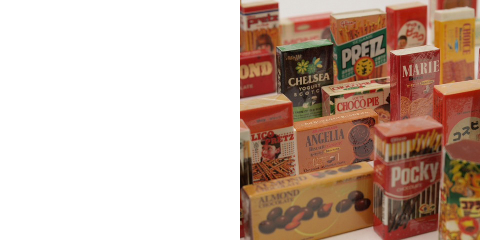 消しゴムマニアの作品 「趣味の文房具叢書＃01 消しゴム」 | フォト